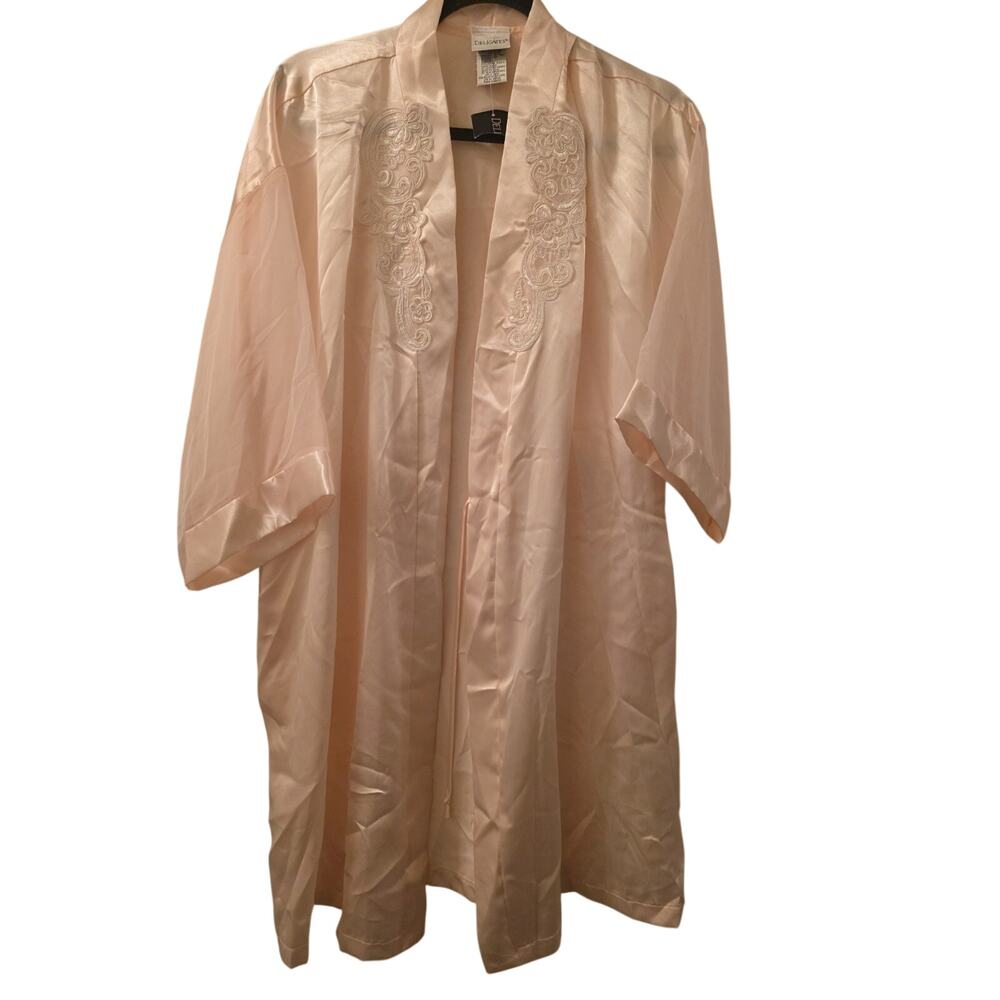 Vintage Robe Delicates Pink Satin Lace Applique Size M NWT No Belt USA Made